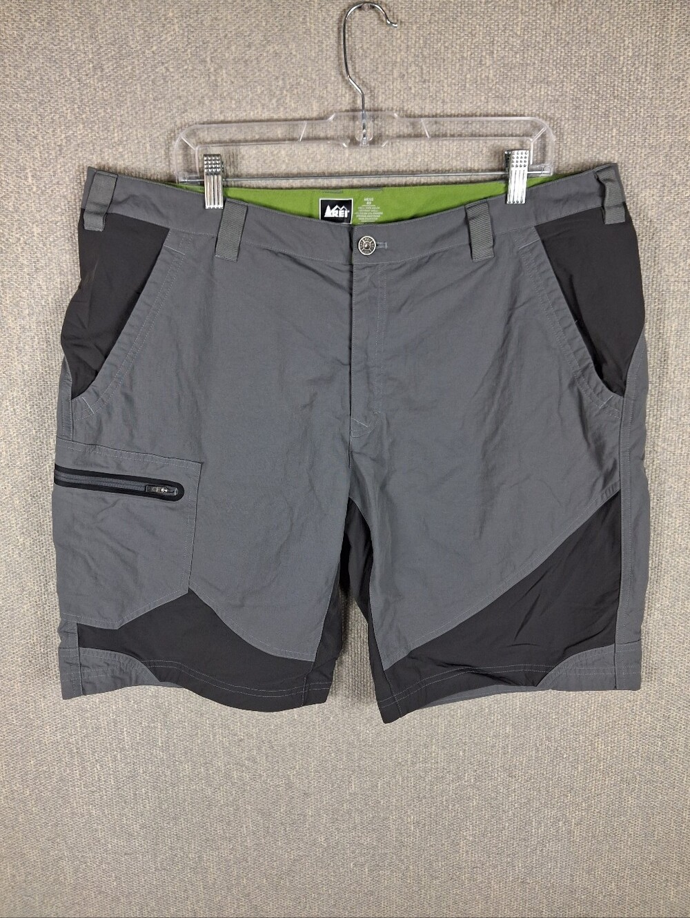 REI Cargo Shorts Mens Size 40 Gray Two Tone Hiking Nylon Stretch Outdoor Travel